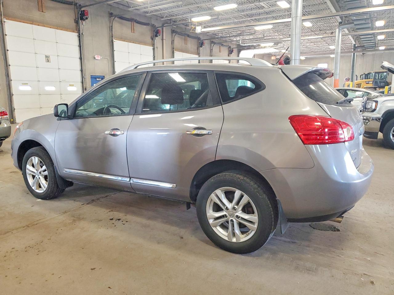 2015 Nissan Rogue Select S Gray vin: JN8AS5MV8FW262280