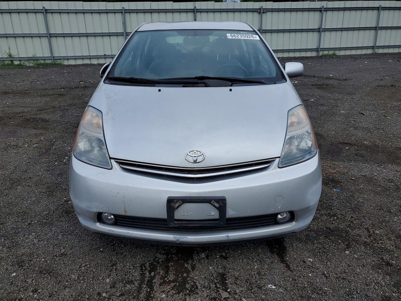 2008 Toyota Prius Base Silver vin: JTDKB20U487729767
