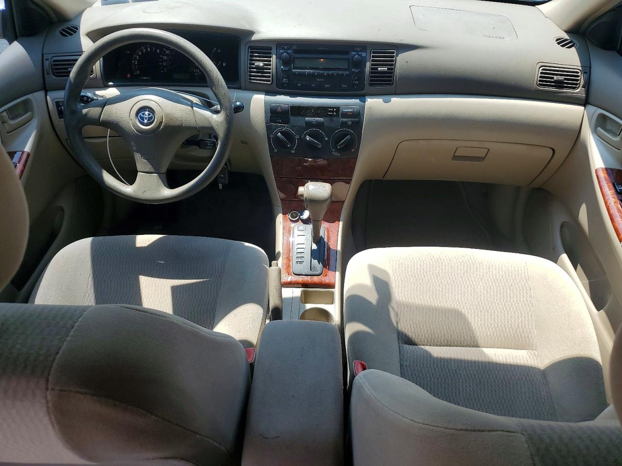 2006 Toyota Corolla Le Gold vin: 2T1BR32E76C650953