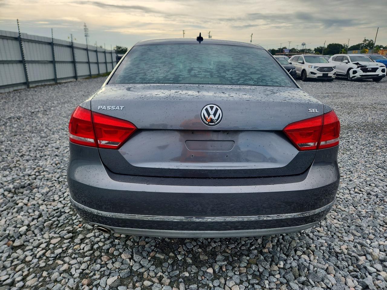 2013 Volkswagen Passat Sel Gray vin: 1VWCH7A31DC021237