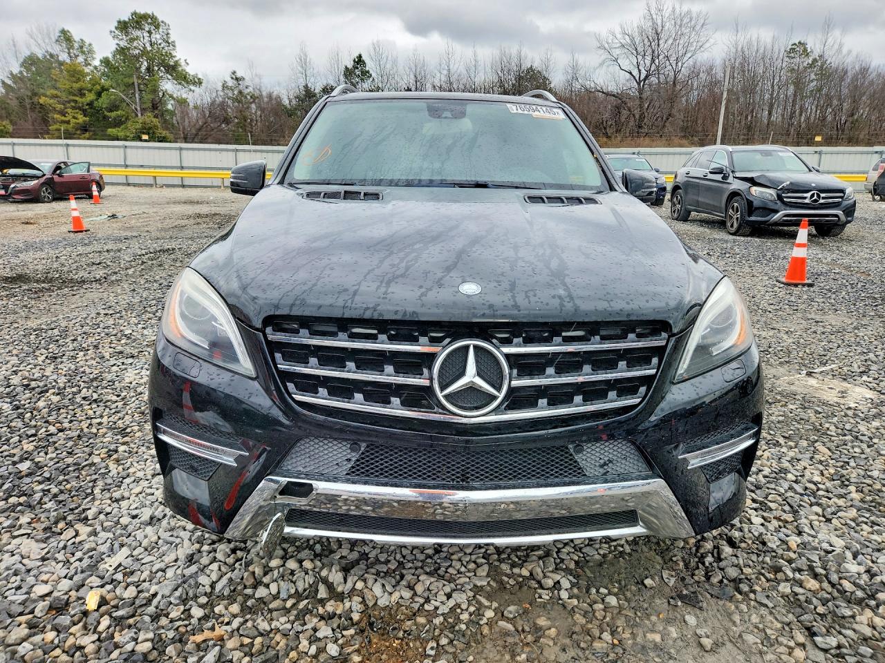 2013 Mercedes-benz Ml 550 4matic Black vin: 4JGDA7DB3DA202037