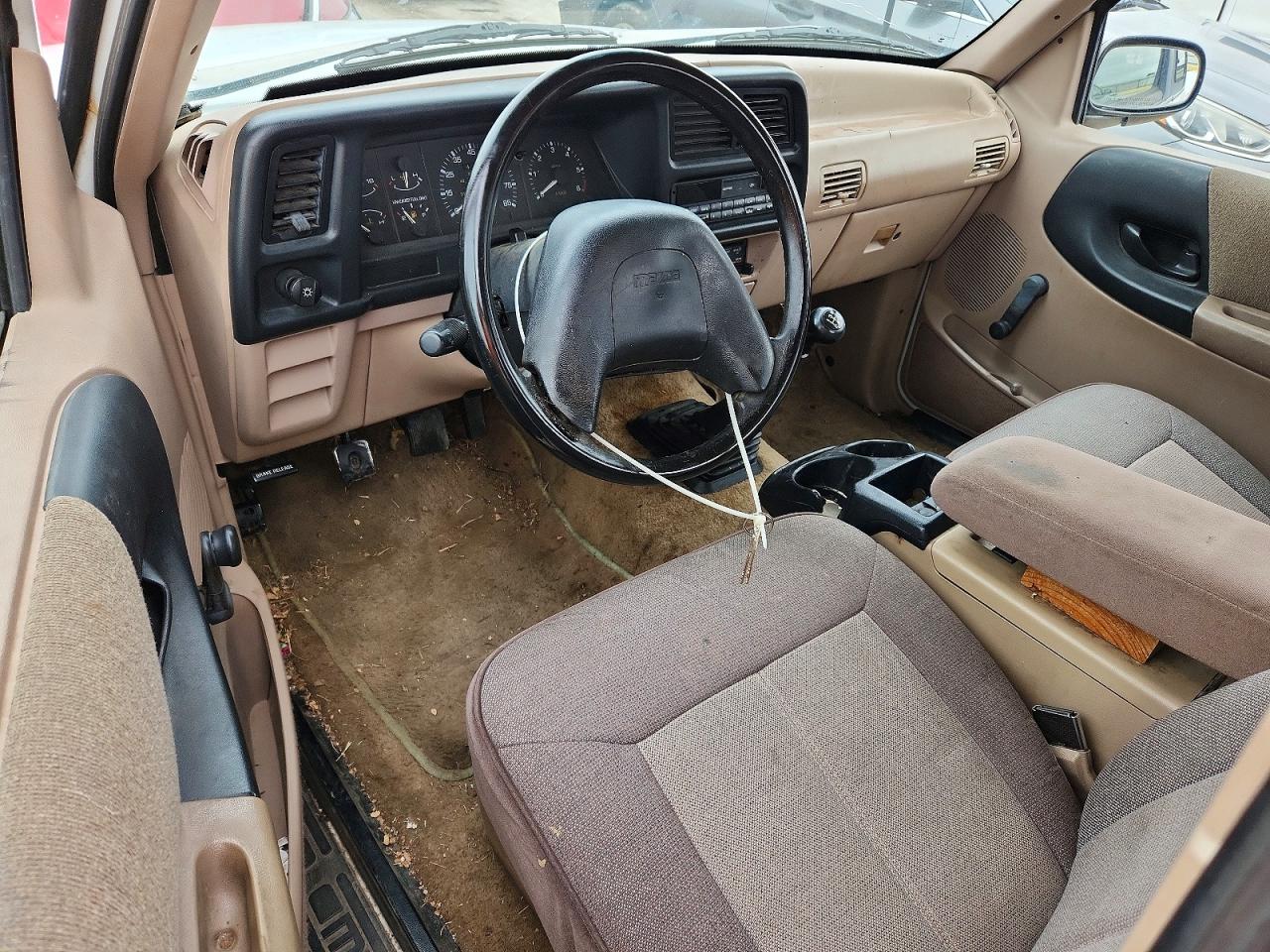 1994 Mazda B3000 Cab Plus White vin: 4F4CR16U3RTM02908