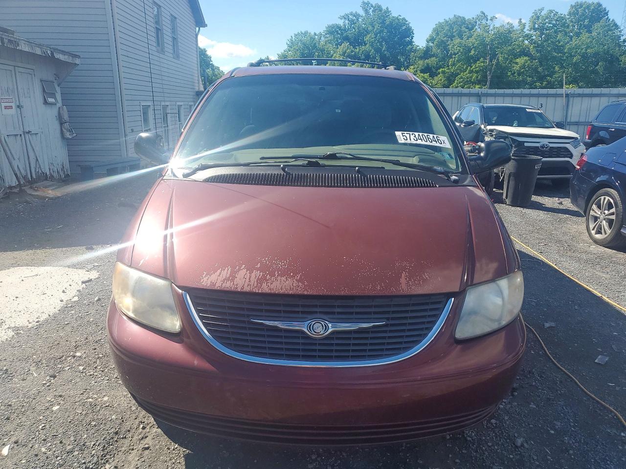 2002 Chrysler Town & Country Lx Maroon vin: 2C4GP44352R693436