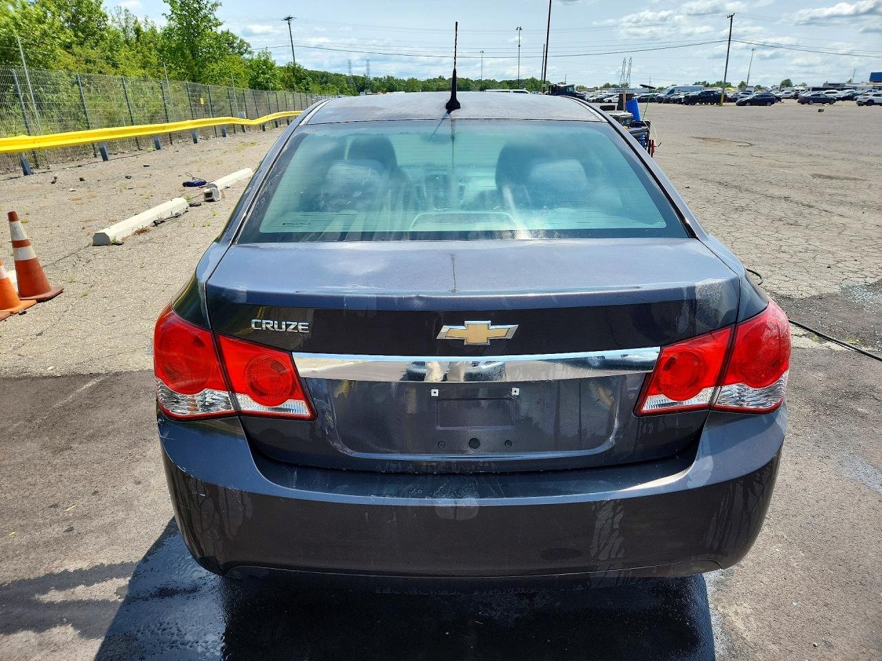 2014 Chevrolet Cruze Ls Charcoal vin: 1G1PA5SH7E7109316