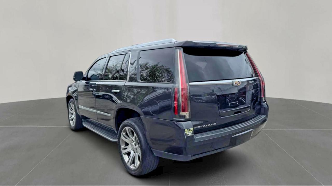 2019 Cadillac Escalade Luxury Черный vin: 1GYS4BKJ4KR364476