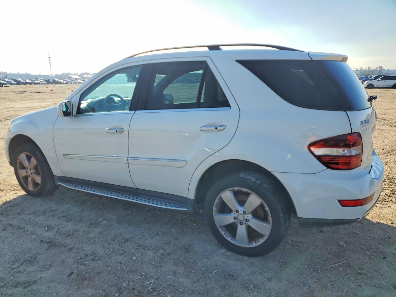 2010 Mercedes-benz Ml 350 4matic Белый vin: 4JGBB8GB0AA541100