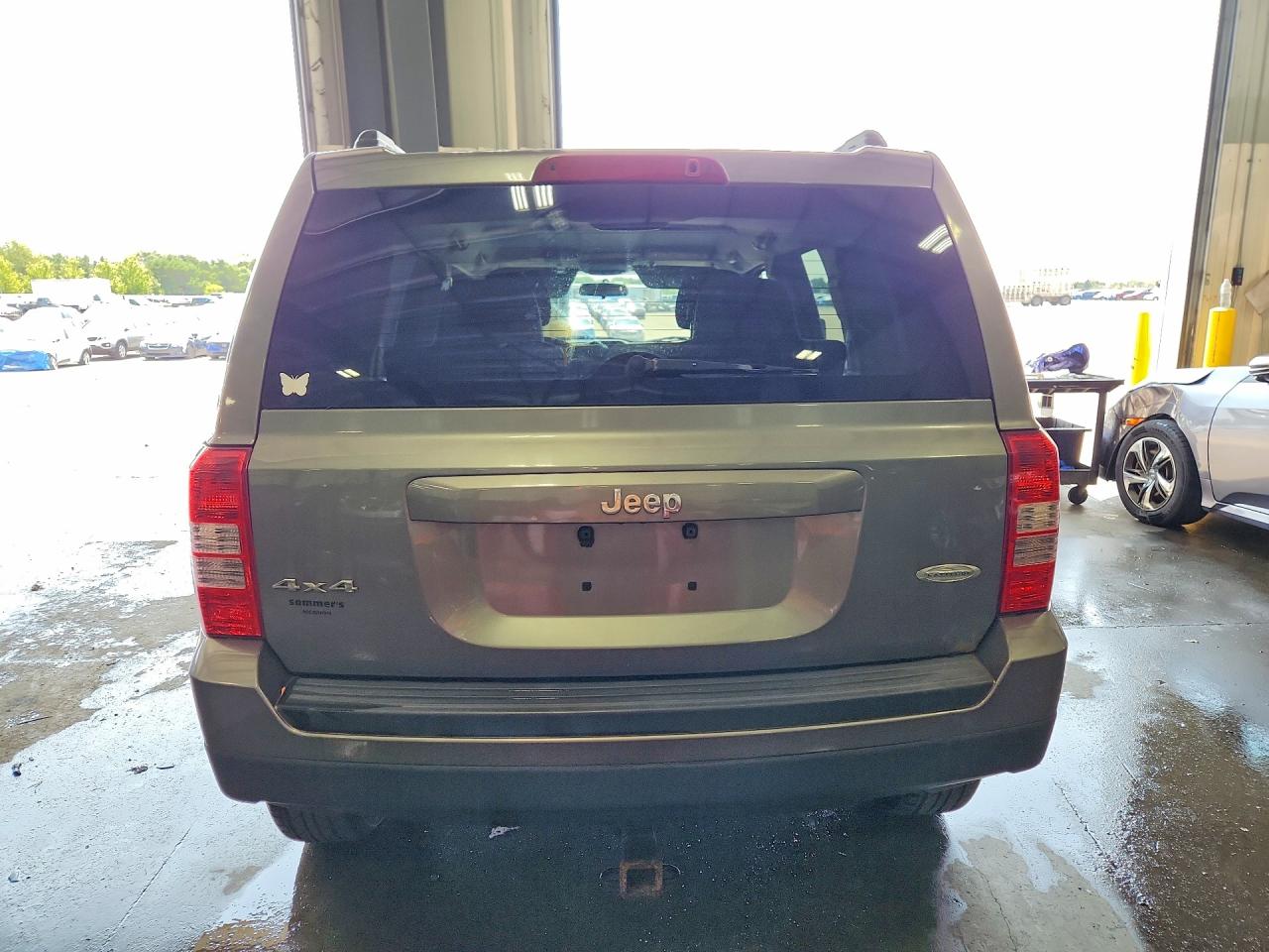 2011 Jeep Patriot Sport Gray vin: 1J4NF1GB1BD256168