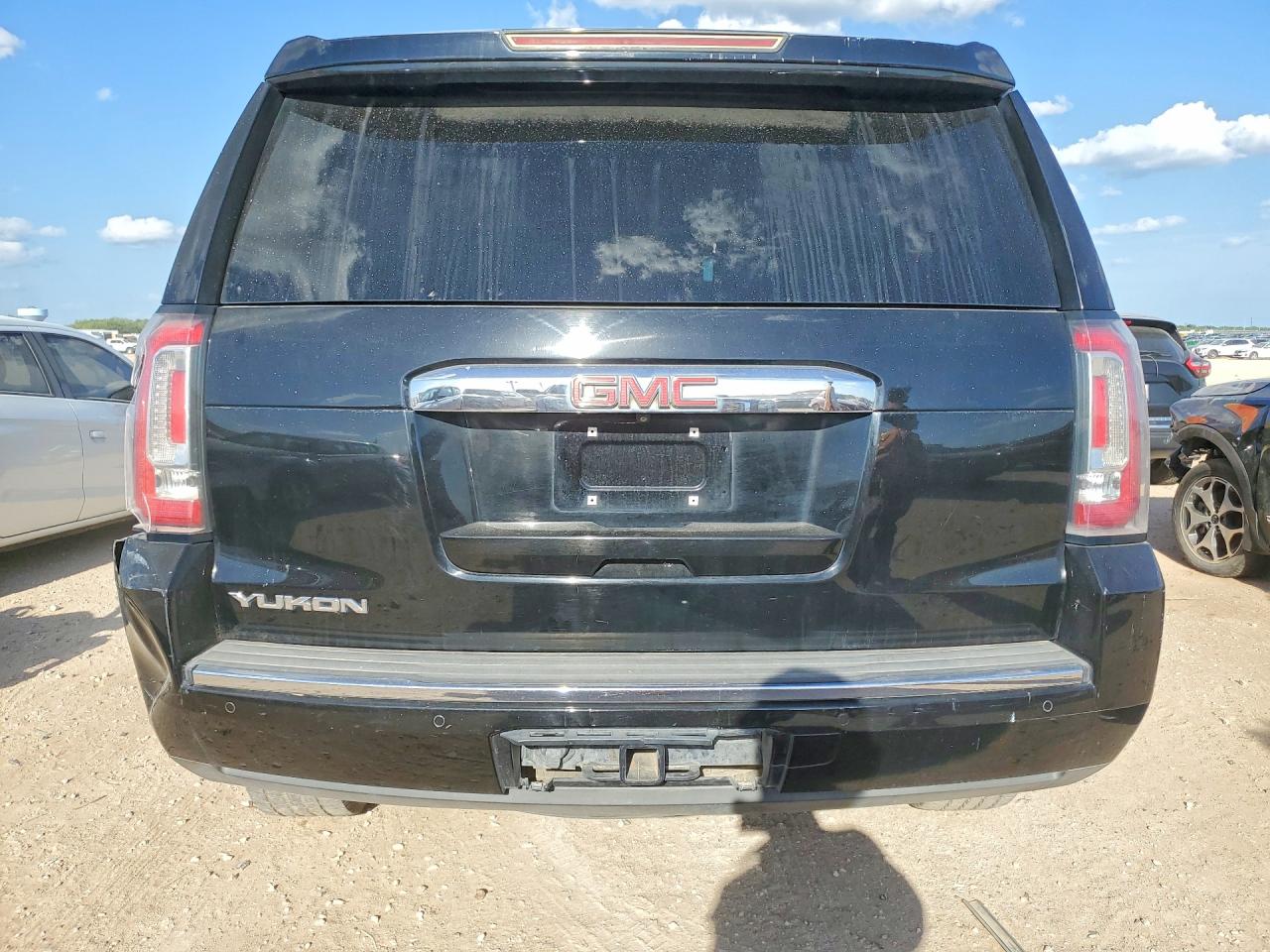 2015 Gmc Yukon Denali Black vin: 1GKS1CKJ3FR261189
