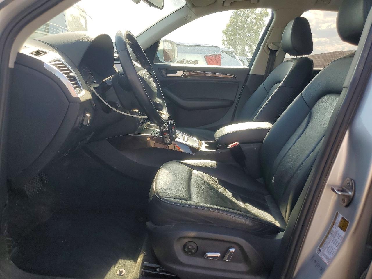 2013 Audi Q5 Premium Silver vin: WA1CFAFPXDA006257