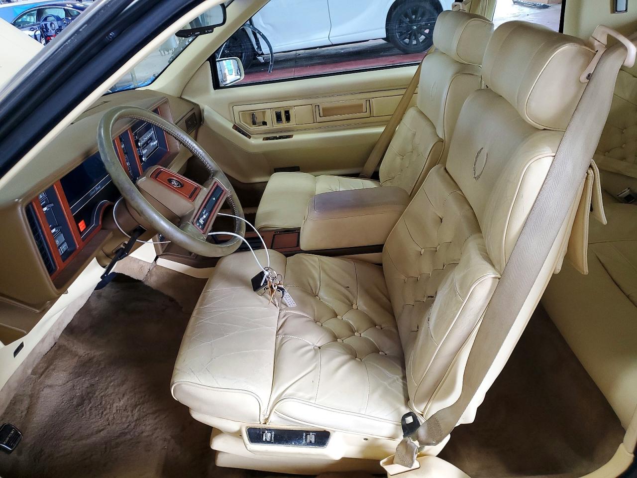 1988 Cadillac Eldorado Yellow vin: 1G6EL1152JU607818