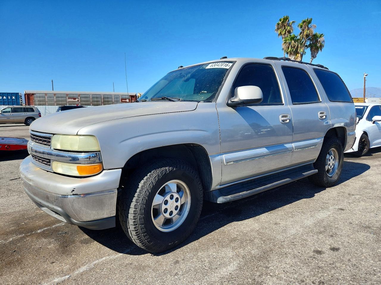 2004 Chevrolet Tahoe C1500 Tan vin: 1GNEC13T54R174096