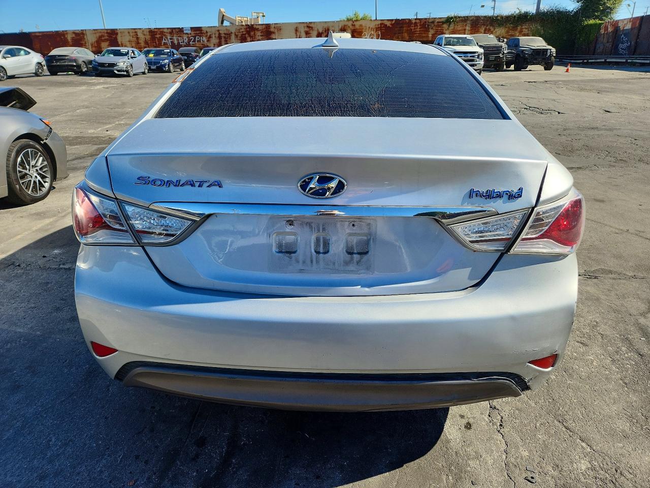 2013 Hyundai Sonata Hybrid Silver vin: KMHEC4A49DA065821
