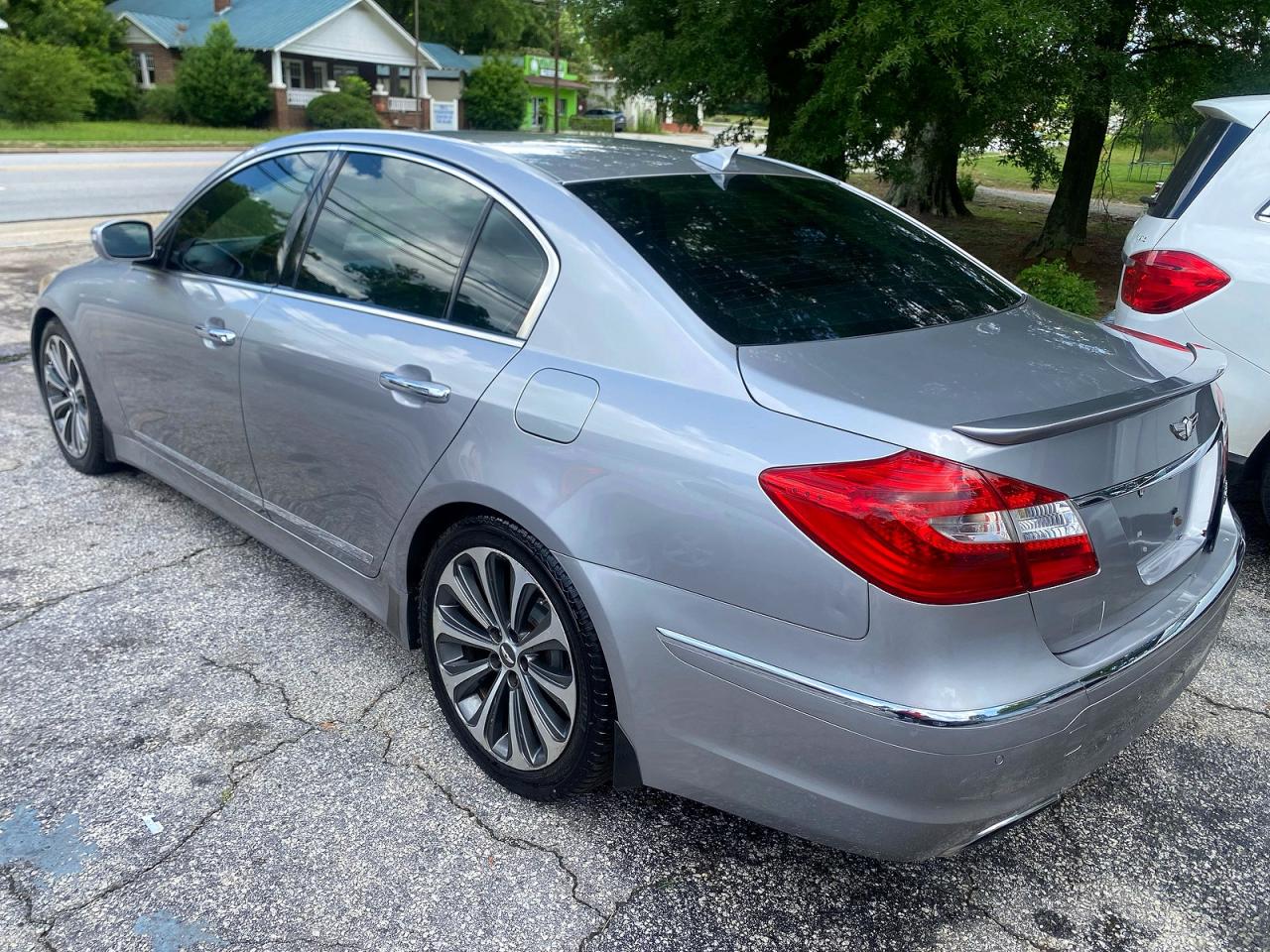 2013 Hyundai Genesis 5.0l Silver vin: KMHGC4DHXDU241748