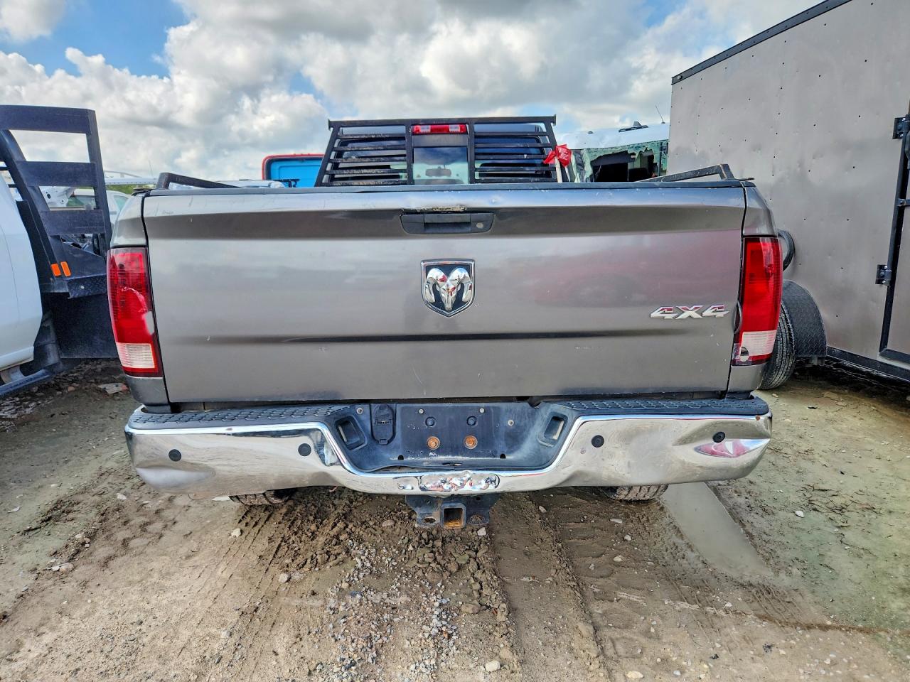 2011 Dodge Ram 2500 Gray vin: 3D7TT2CT1BG630474