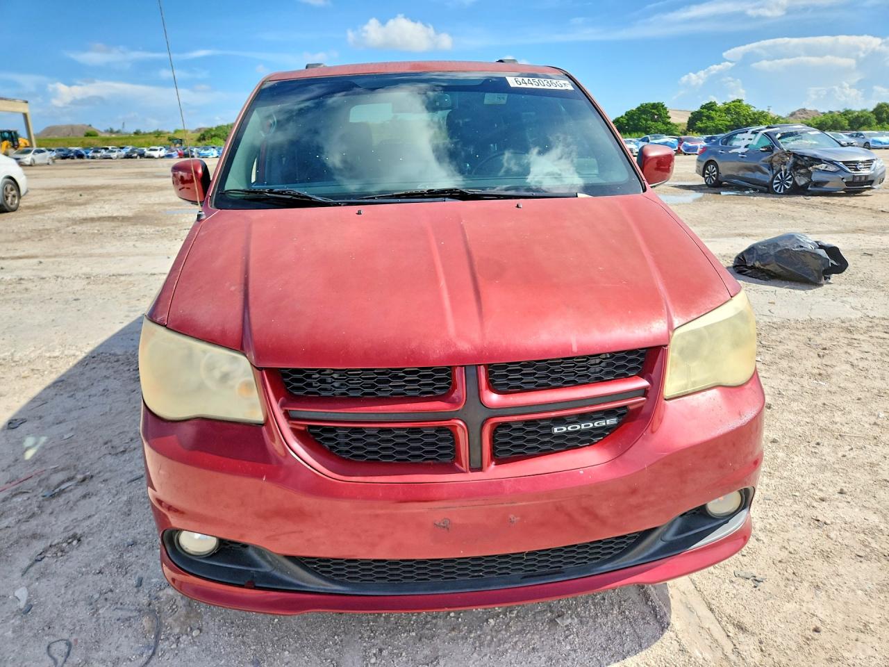 2011 Dodge Grand Caravan R/t Красный vin: 2D4RN7DG3BR696664