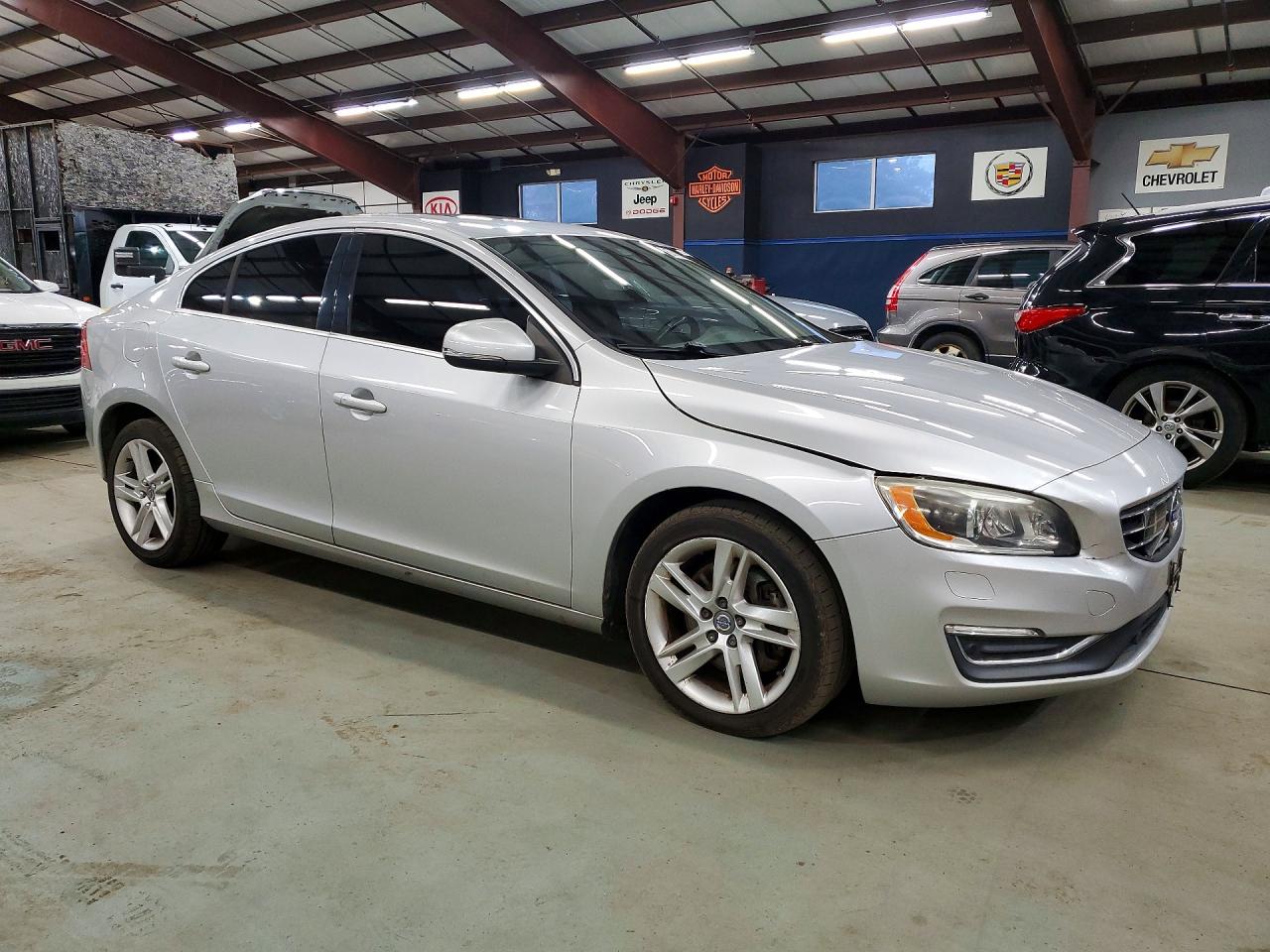 2015 Volvo S60 Platinum Silver vin: YV1612TM3F2355849