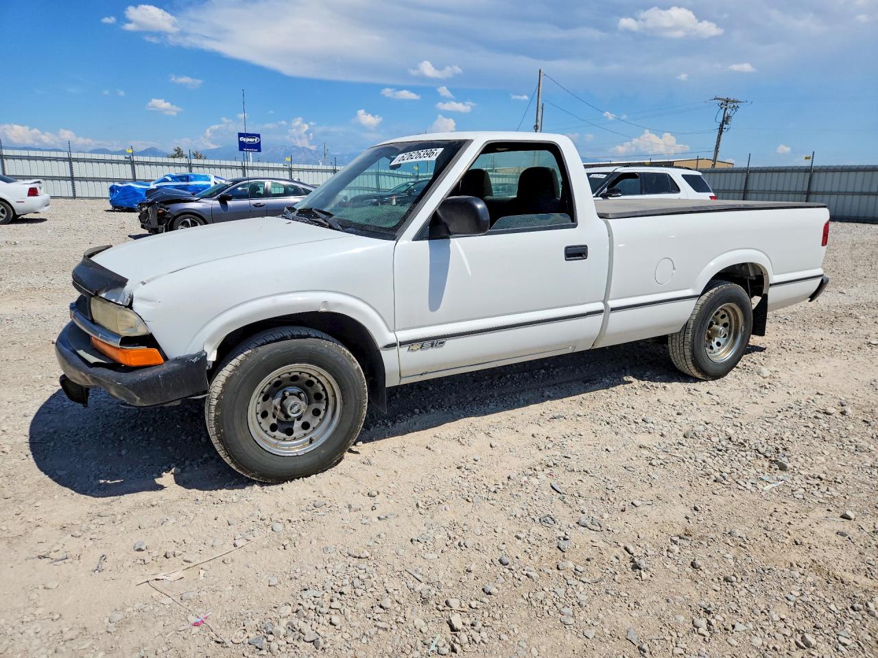 2000 Chevrolet S Truck S10 White vin: 1GCCS14W5YK168969