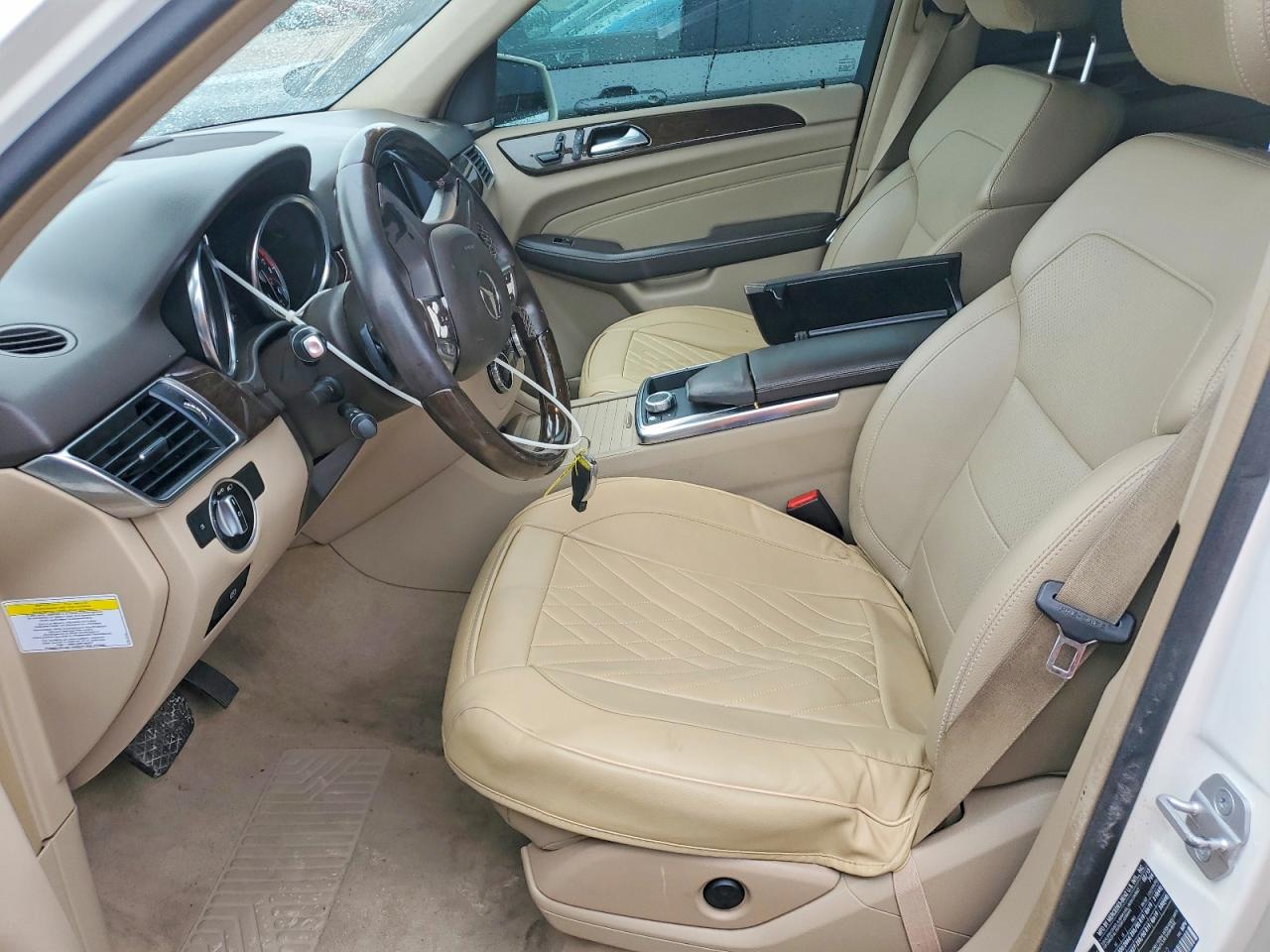 2013 Mercedes-benz Ml 350 White vin: 4JGDA5JB9DA204142