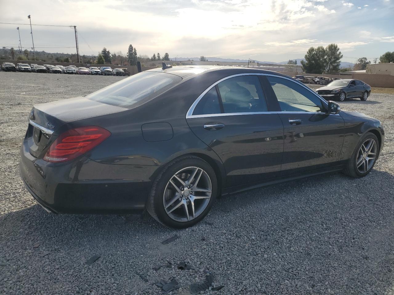 2015 Mercedes-benz S 550 4matic Черный vin: WDDUF8FBXFA187344