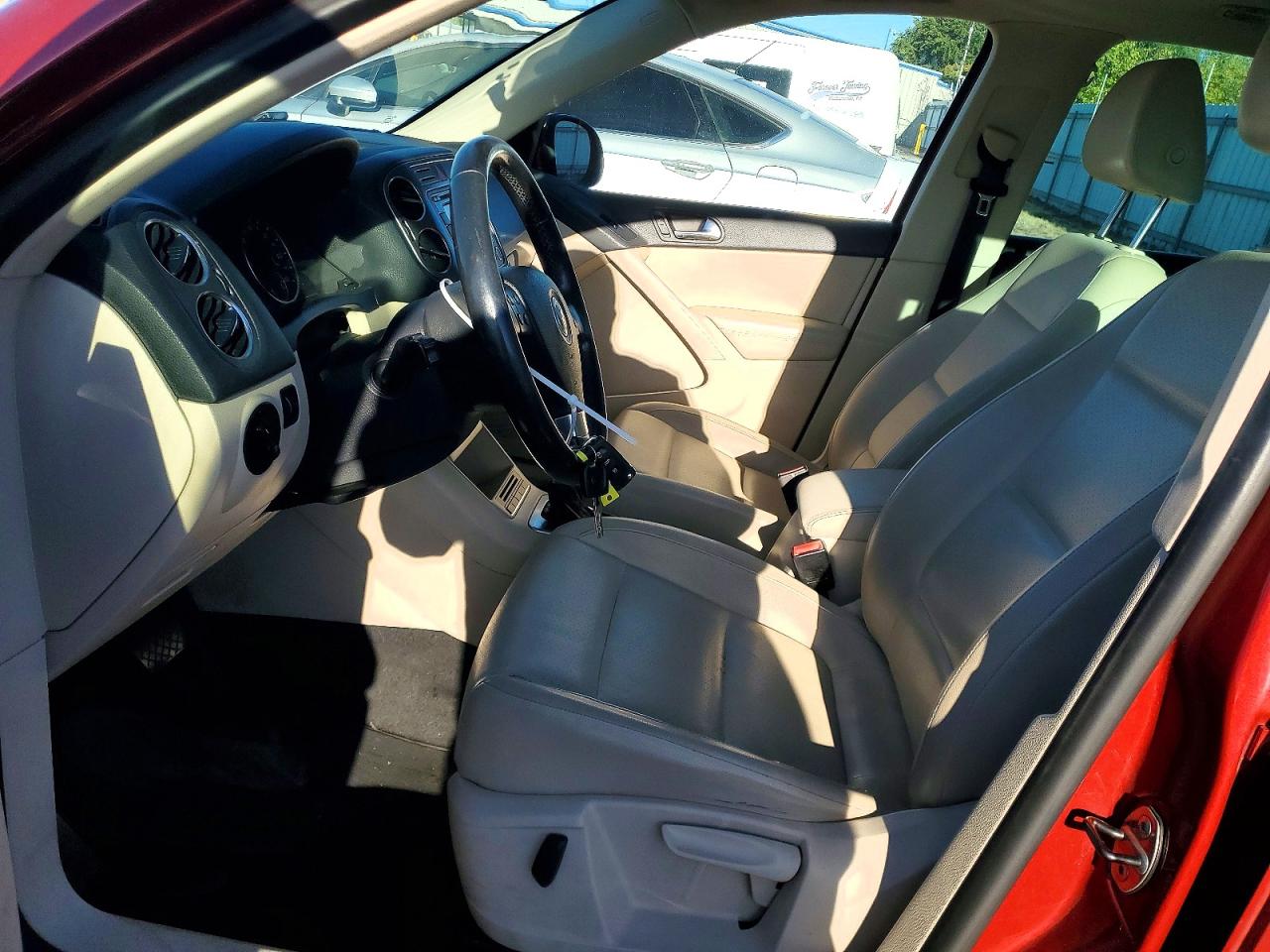 2010 Volkswagen Tiguan S Red vin: WVGAV7AX4AW002306