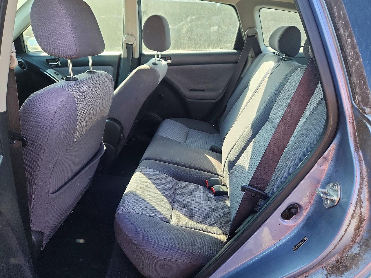2005 Toyota Matrix Xr Blue vin: 2T1KR32E65C350870