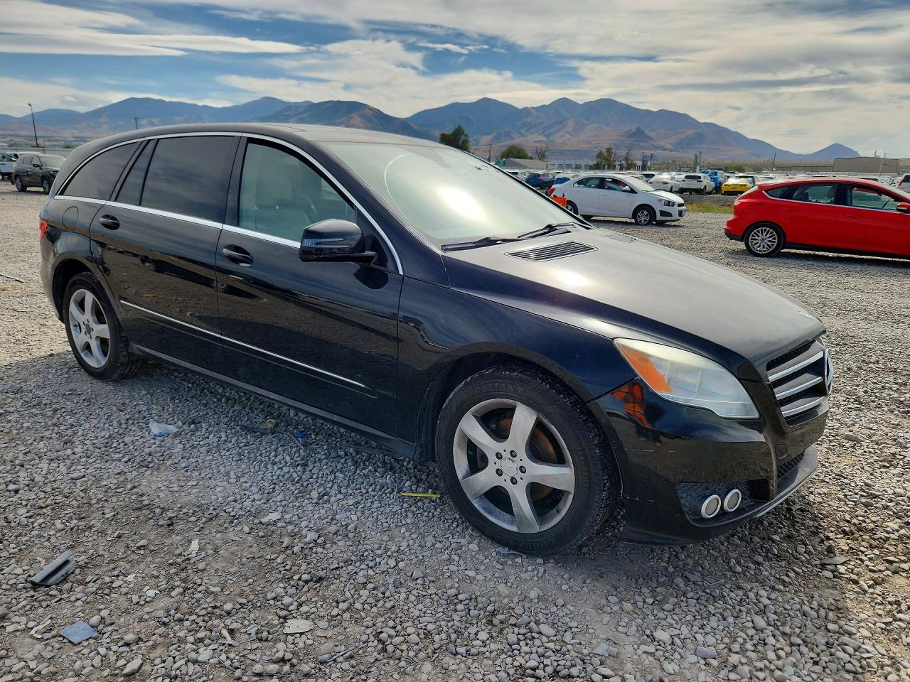 2011 Mercedes-benz R 350 4matic Black vin: 4JGCB6FE7BA123851