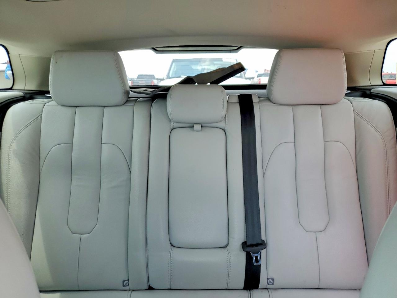2015 Land Rover Range Rover Evoque Pure Premium Черный vin: SALVR1BG1FH050291