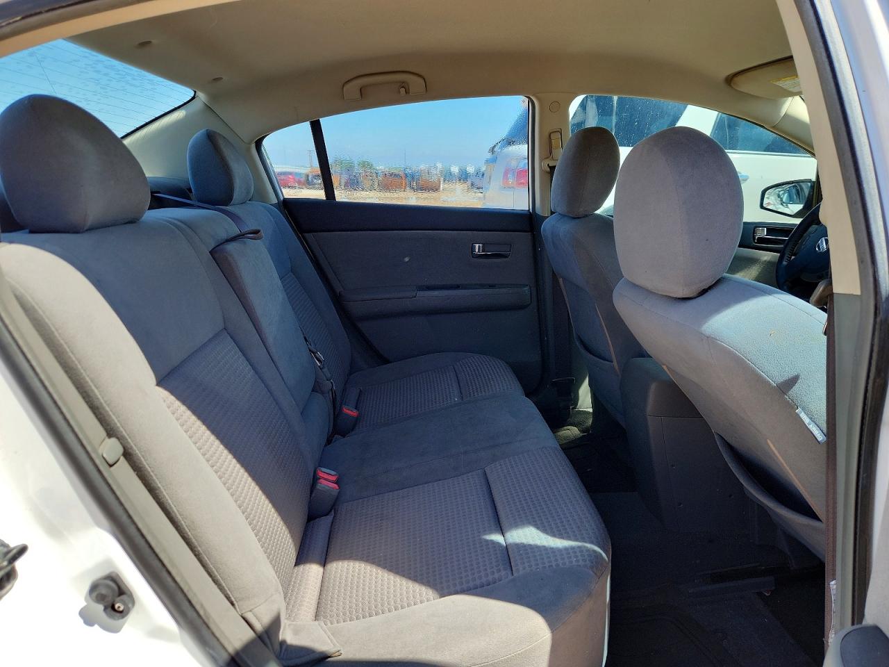 2008 Nissan Sentra 2.0 White vin: 3N1AB61E98L651737