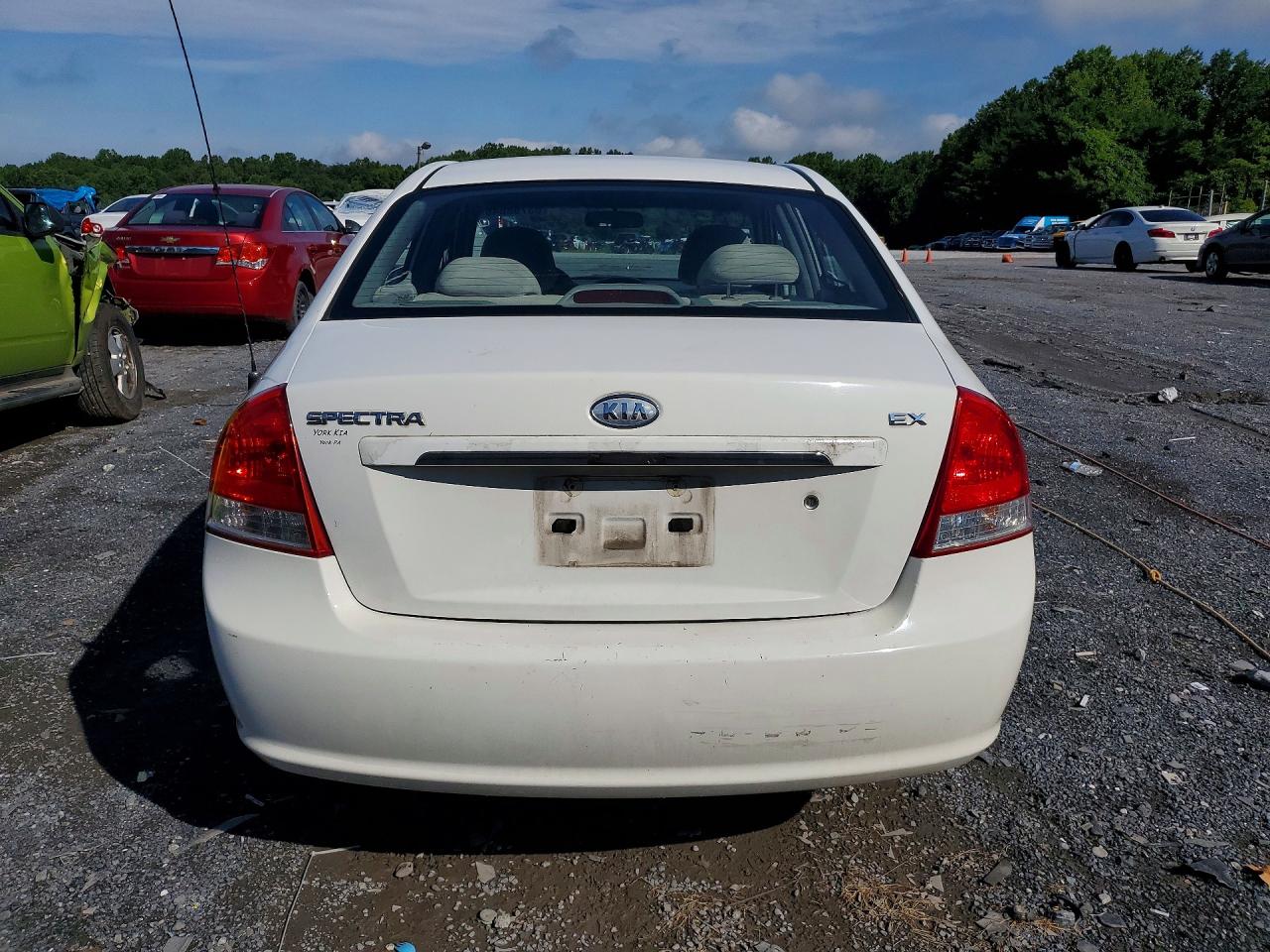 2007 Kia Spectra Lx White vin: KNAFE121275451335