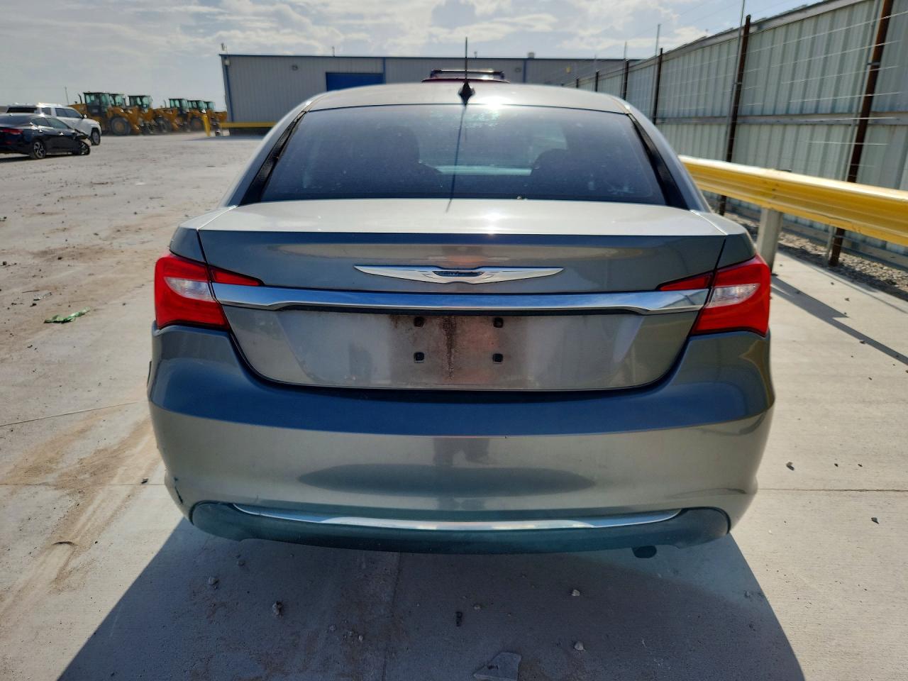2012 Chrysler 200 Lx Gray vin: 1C3CCBAB5CN262186