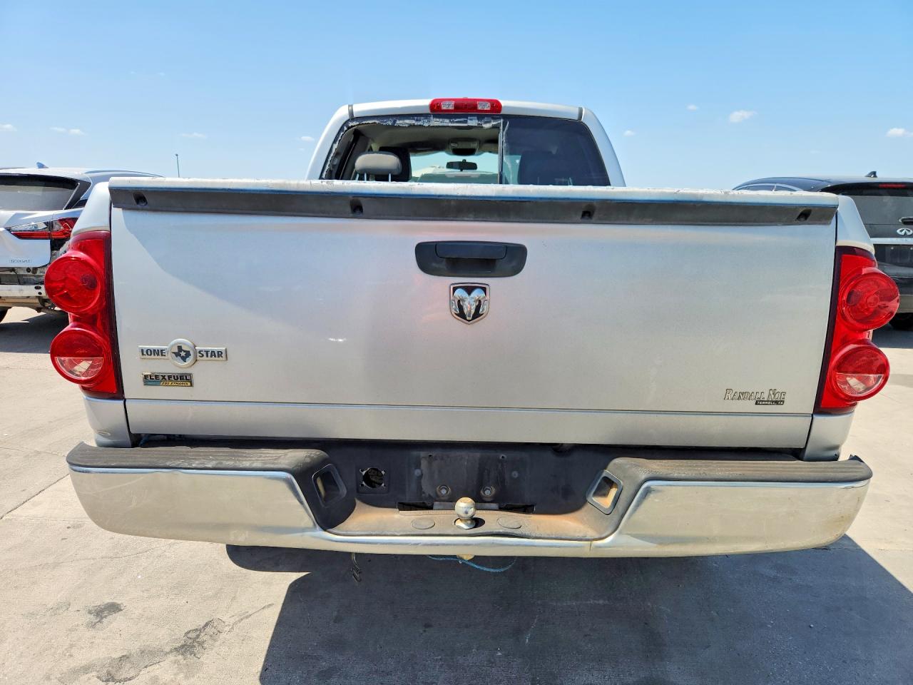 2008 Dodge Ram 1500 St Silver vin: 1D7HA18N28J126779