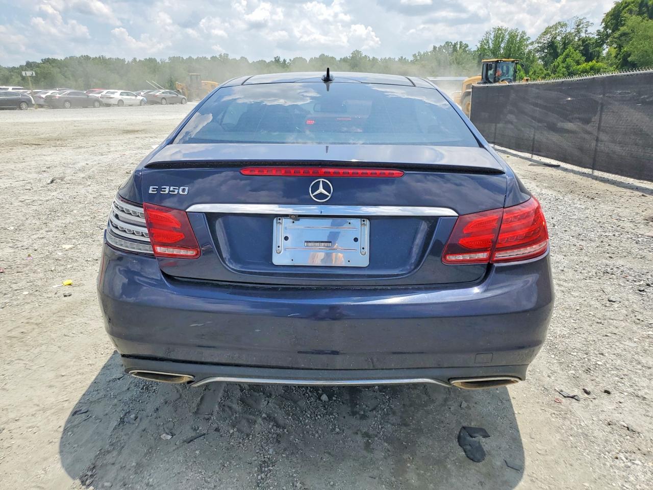 2014 Mercedes-benz E 350 Синий vin: WDDKJ5KB4EF273521