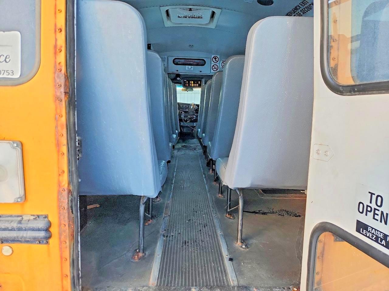 2010 Chev Express Cutaway G3500 Желтый vin: 1GB6G2AG0A1165267