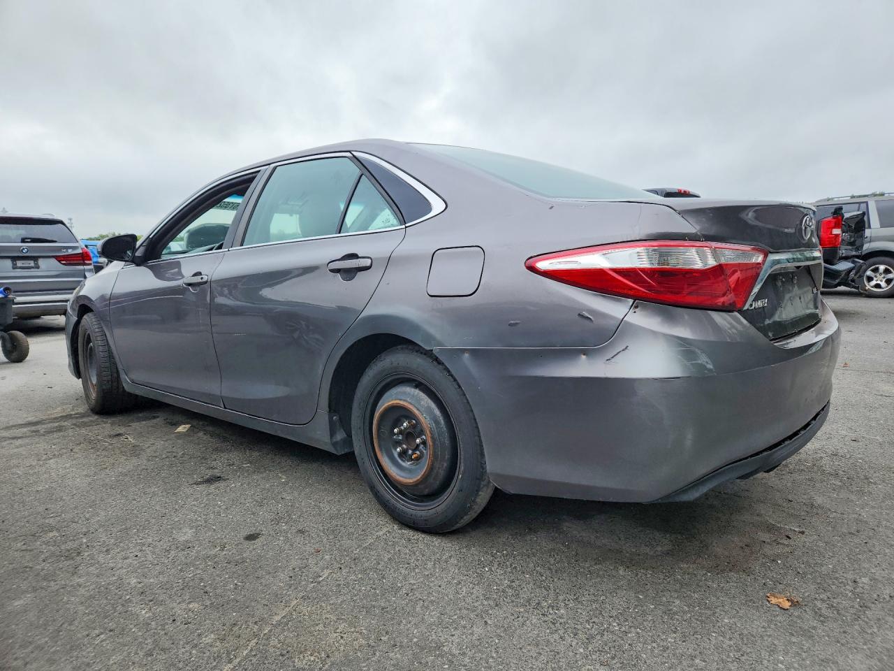 2015 Toyota Camry Le Серый vin: 4T4BF1FK8FR454196