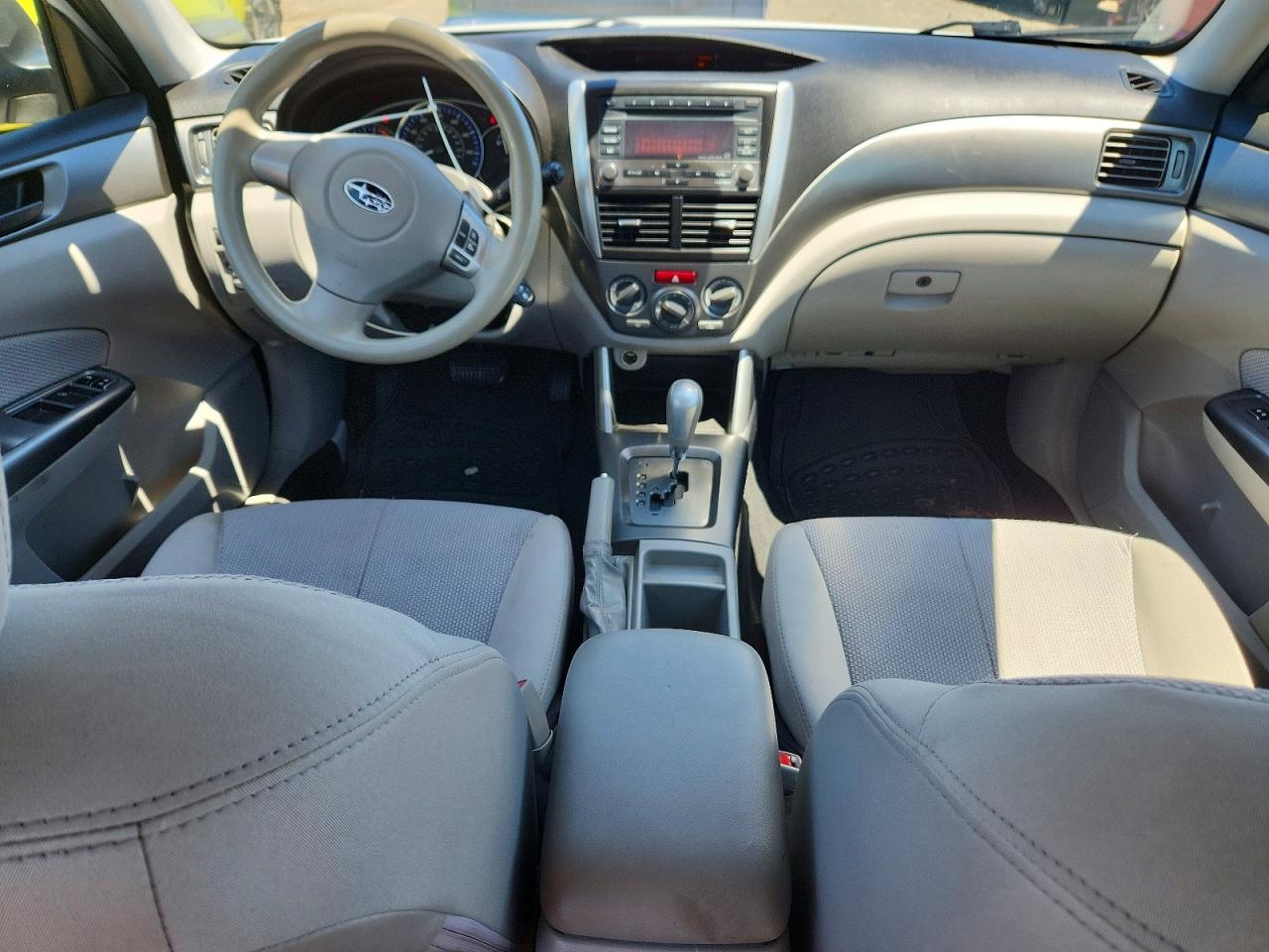 2012 Subaru Forester 2.5x White vin: JF2SHABC0CH439687