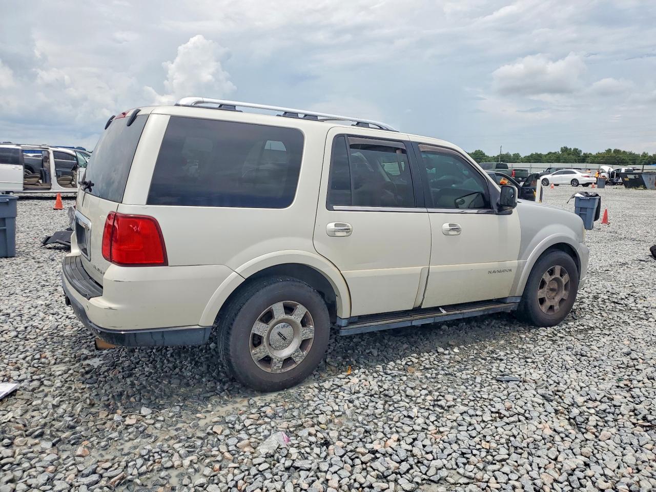 2006 Lincoln Navigator Tan vin: 5LMFU27536LJ04400