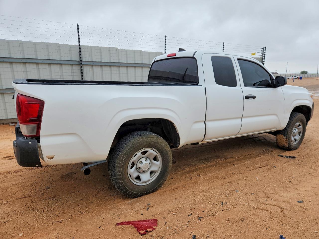 2020 Toyota Tacoma Sr Белый vin: 5TFSX5EN6LX071186
