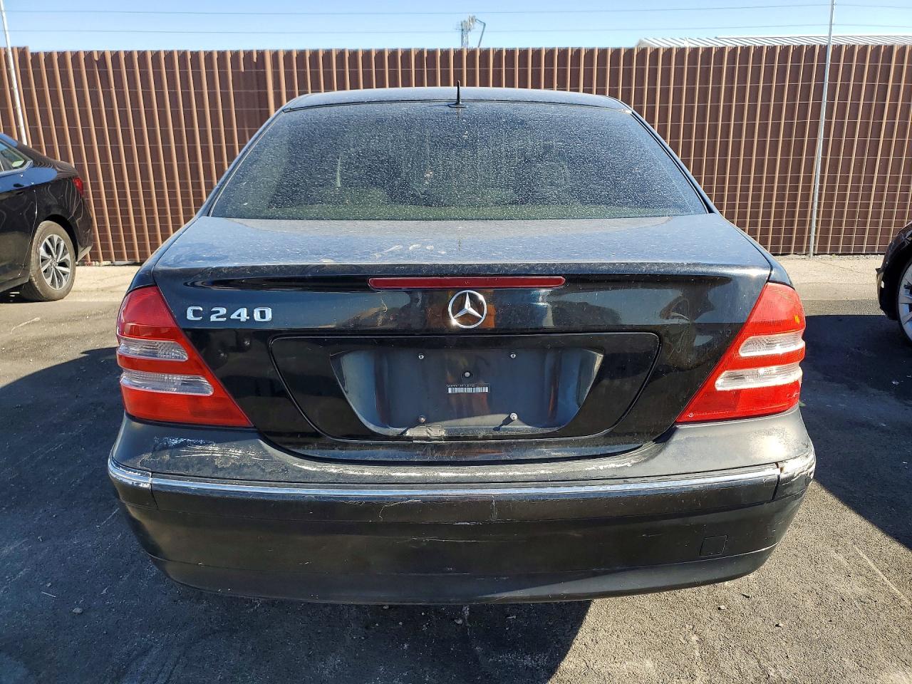 2002 Mercedes-benz C 240 Black vin: WDBRF61J42F135982