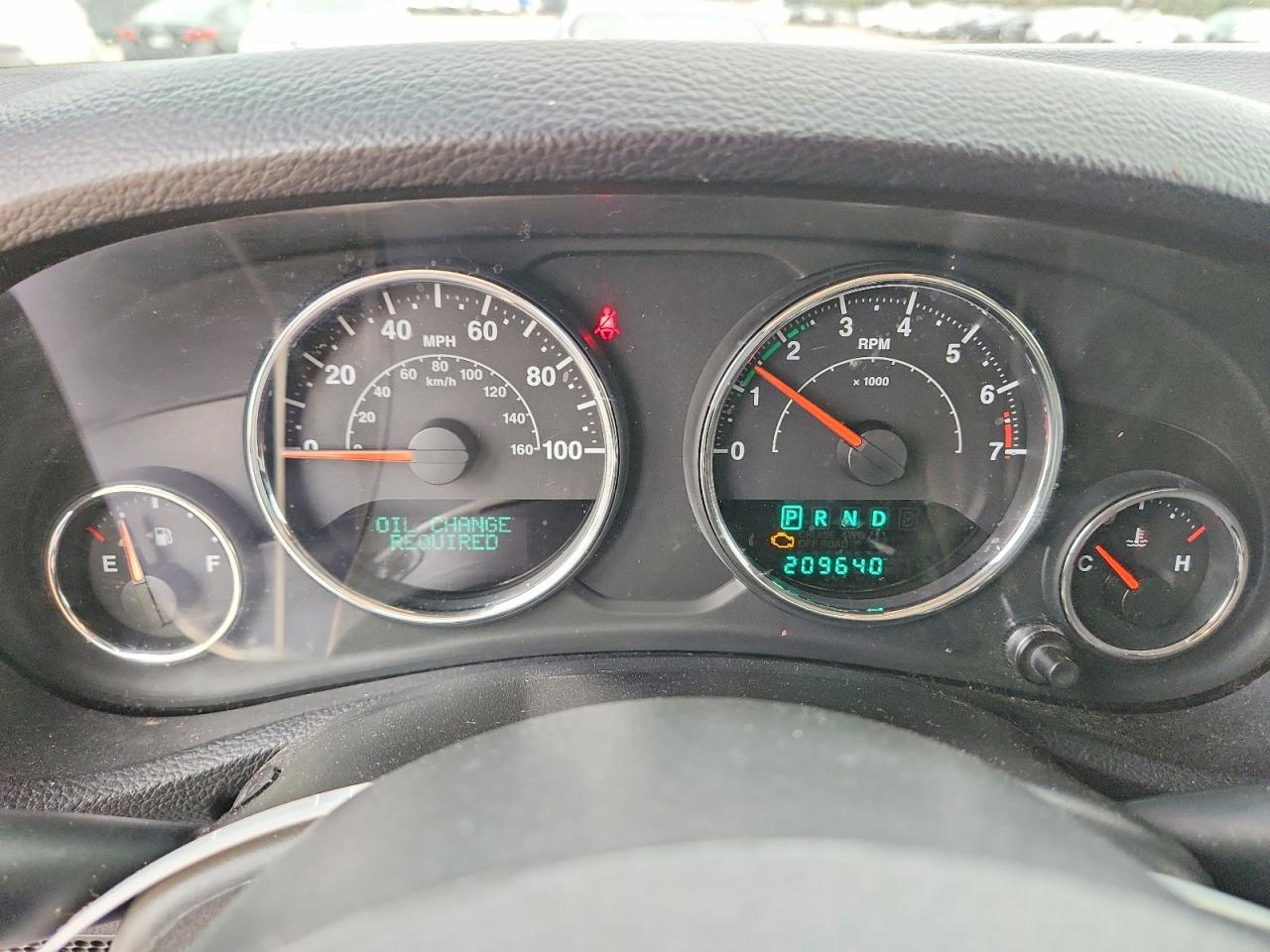 2014 Jeep Wrangler Unlimited Sport White vin: 1C4BJWDG3EL244019