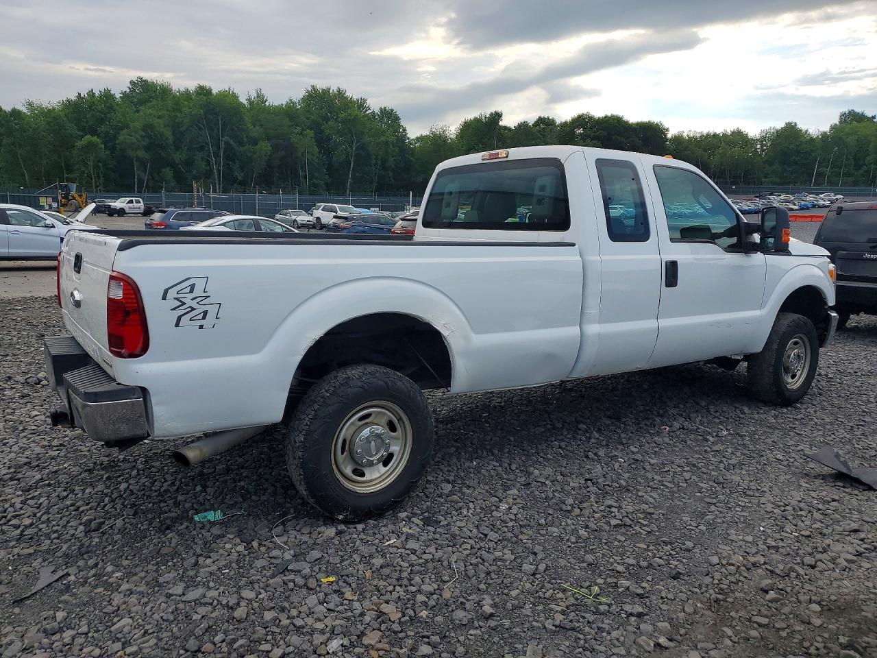 2012 Ford F- 350 White vin: 1FT8X3B67CED11630