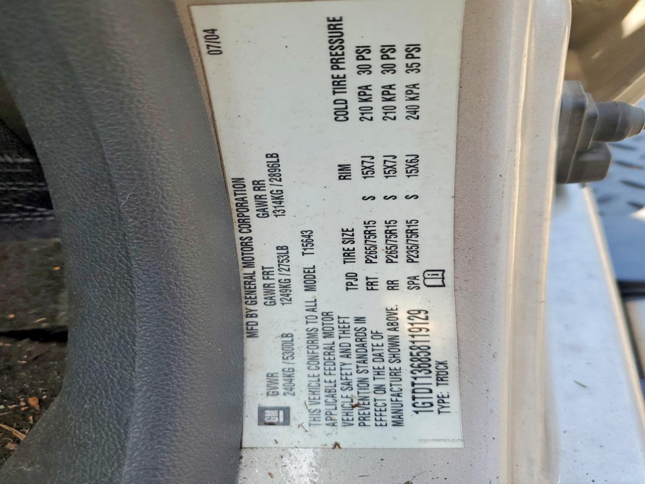 2005 Gmc Canyon Silver vin: 1GTDT136858119129