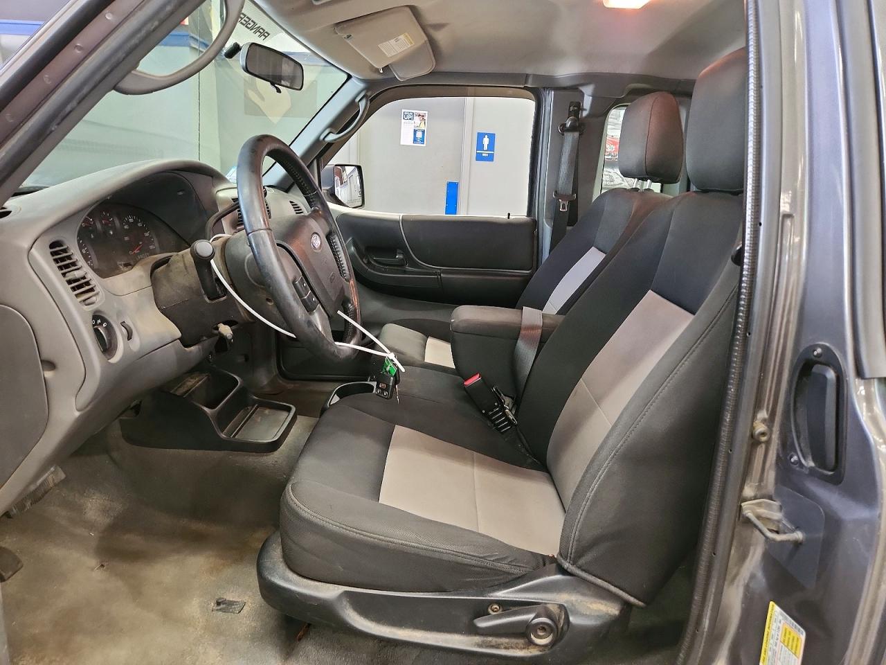 2010 Ford Ranger Super Cab Gray vin: 1FTLR4FE0APA52279