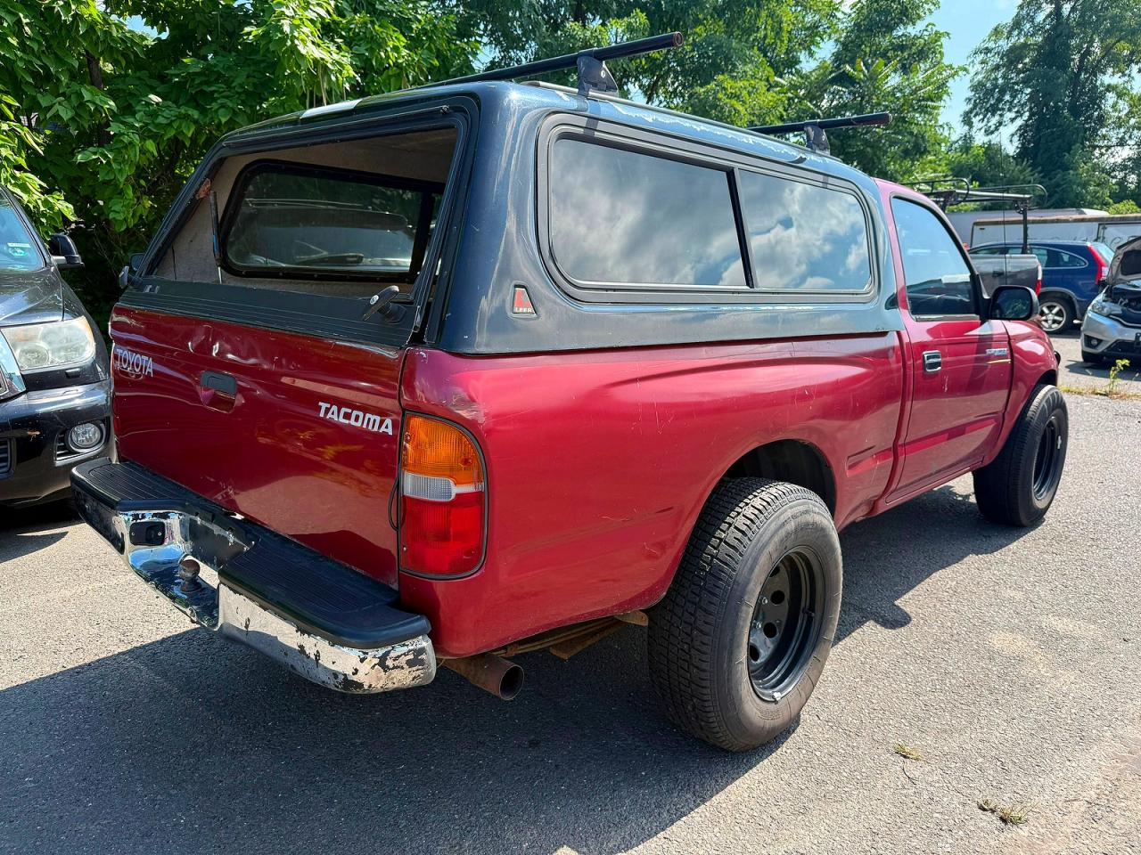 2000 Toyota Tacoma Base Burgundy vin: 4TANL42N9YZ672106