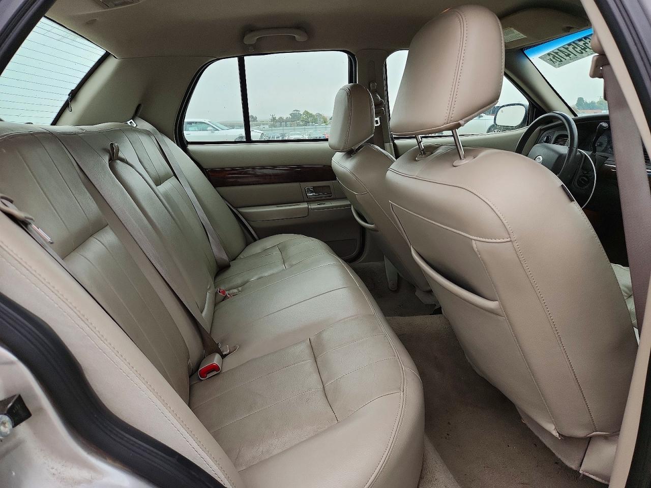2009 Mercury Grand Marquis Ls Silver vin: 2MEHM75V09X608070