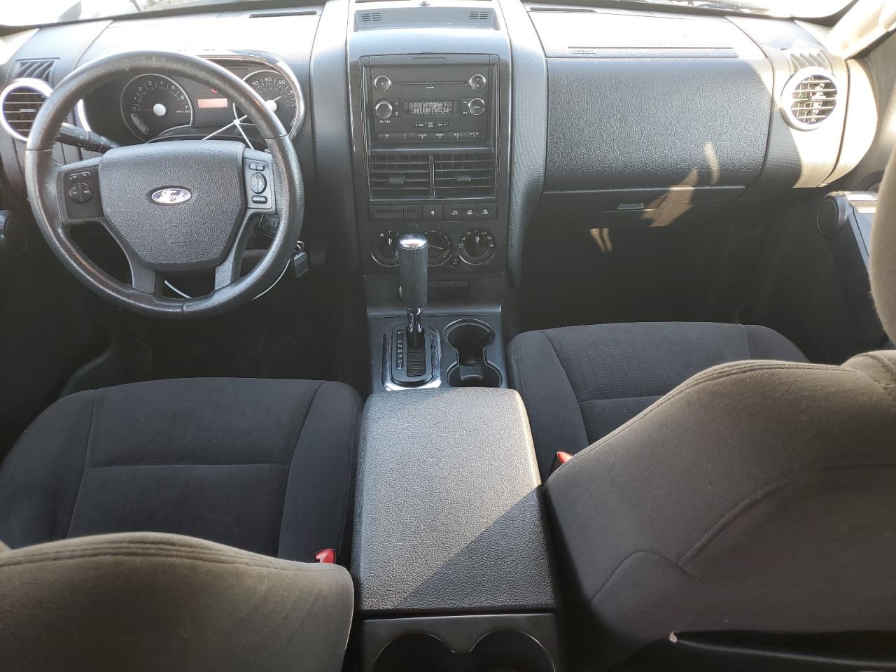 2010 Ford Explorer Xlt Белый vin: 1FMEU7DE3AUA86001