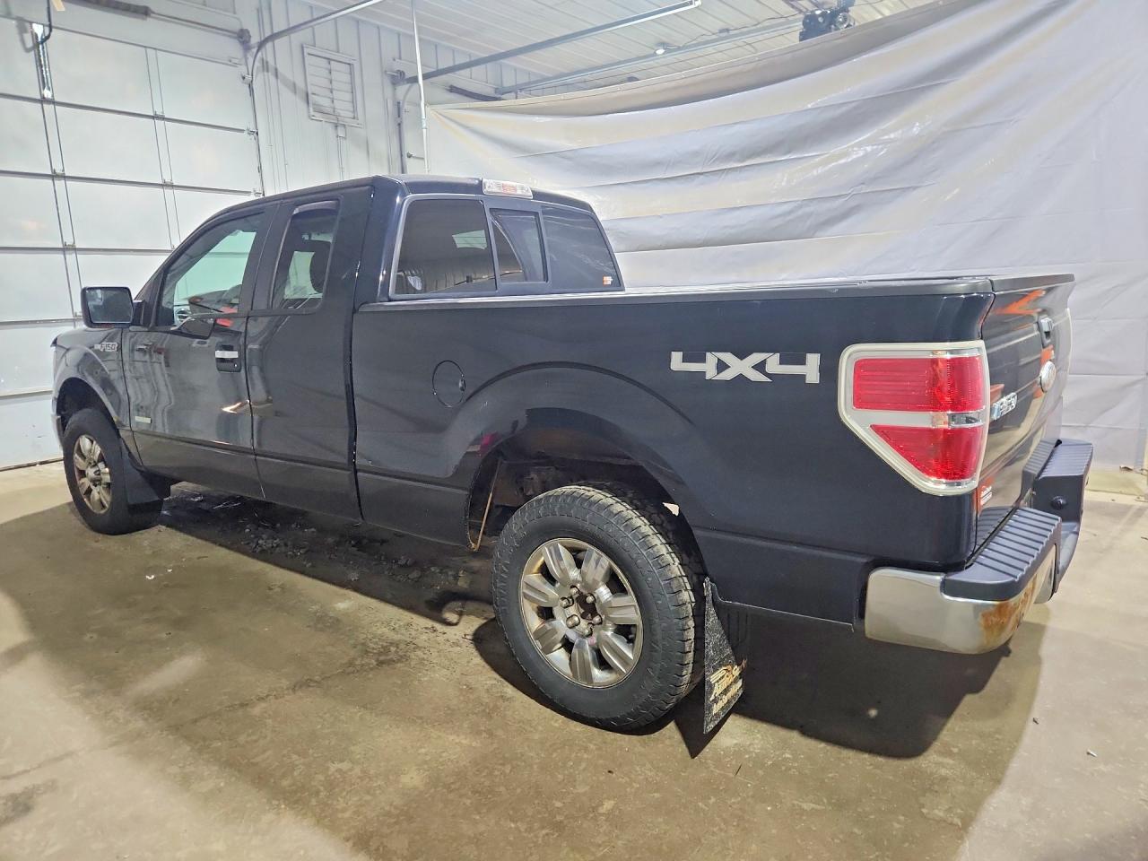 2011 Ford F150 Super Cab Черный vin: 1FTFX1ET0BFB87433