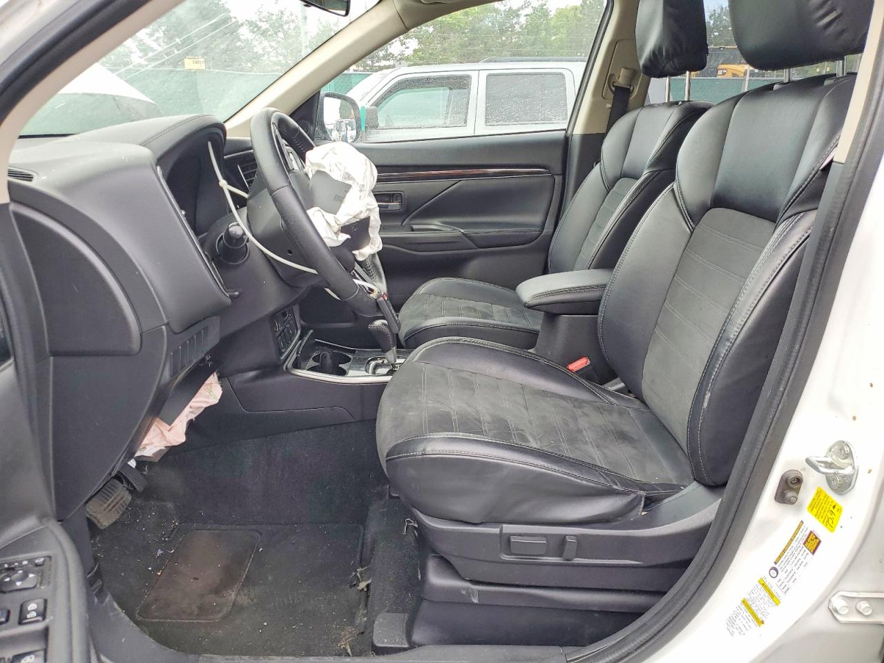 2019 Mitsubishi Outlander Se Белый vin: JA4AD3A32KZ055450