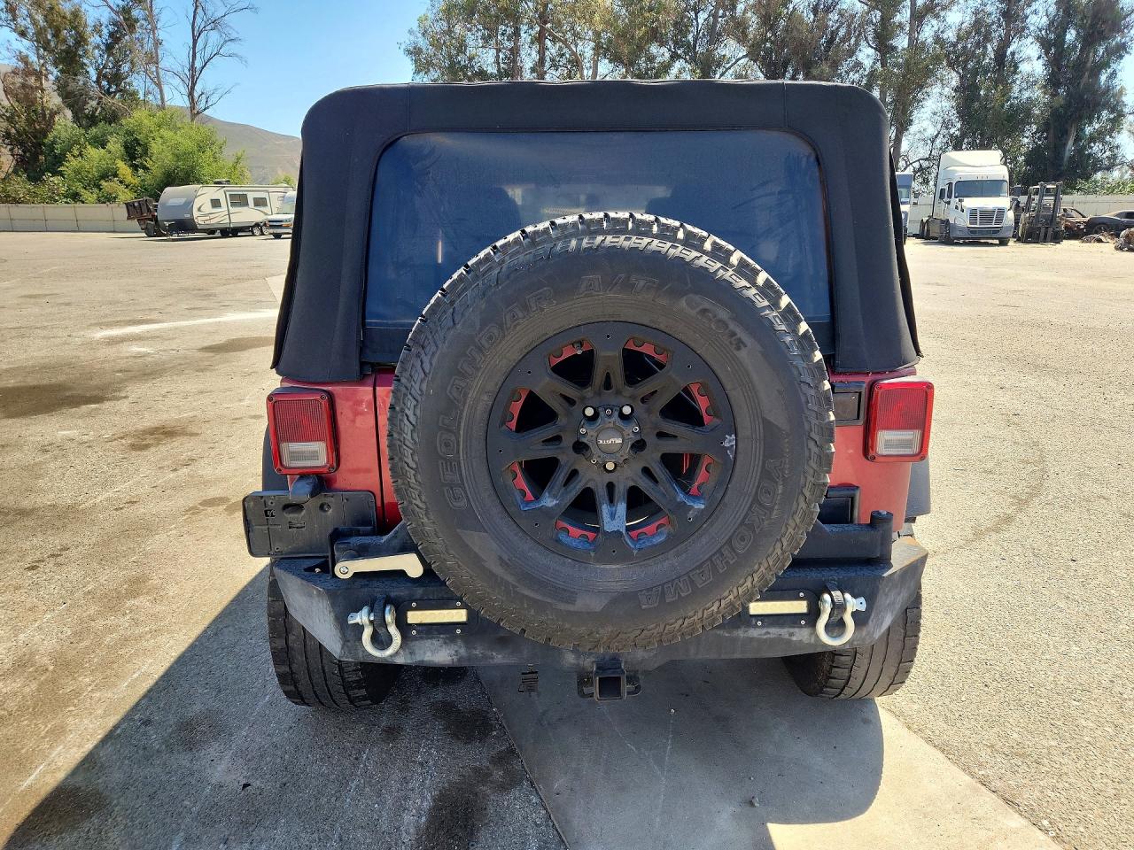 2012 Jeep Wrangler Unlimited Sport Burgundy vin: 1C4BJWDGXCL201195