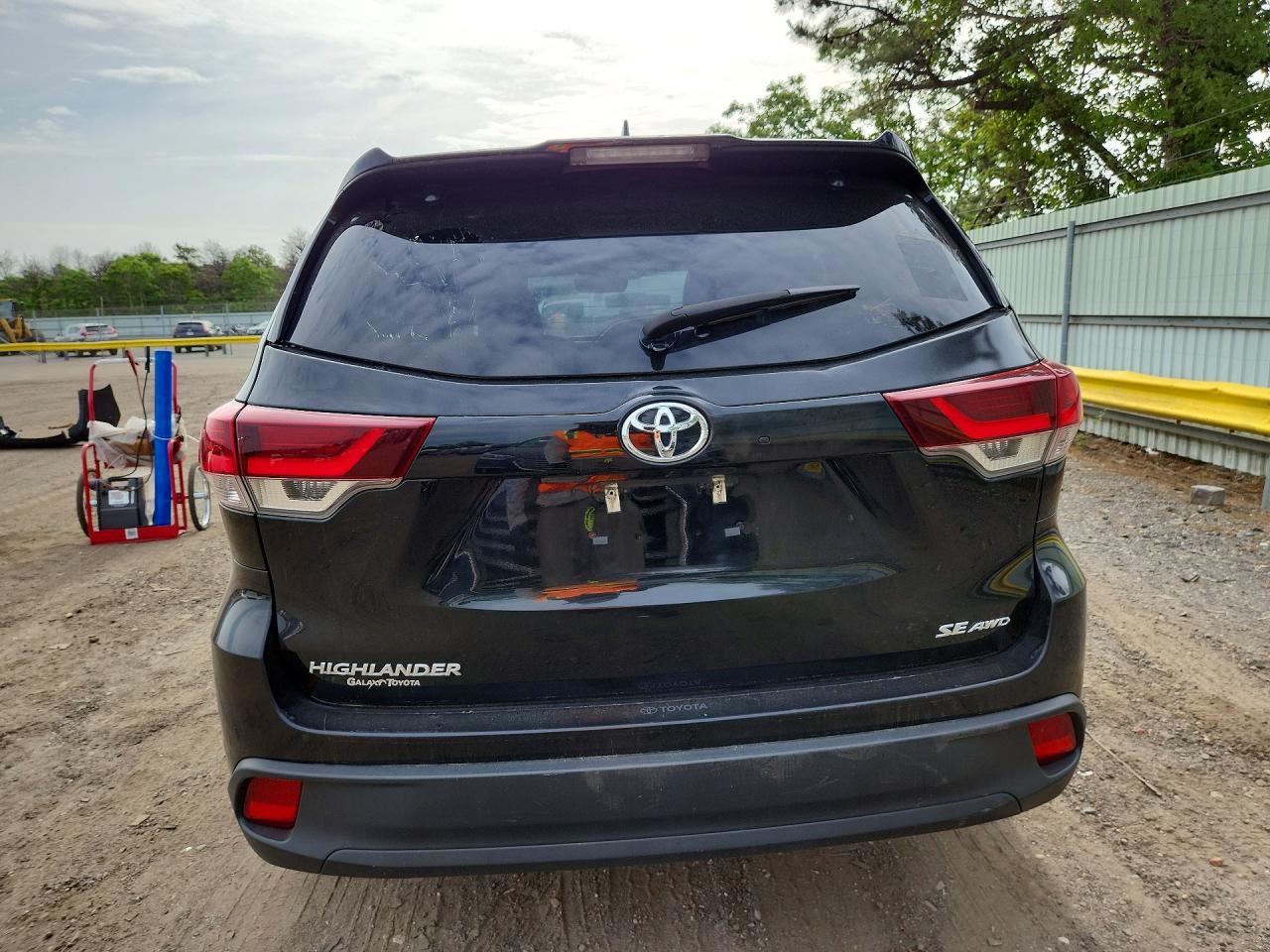 2019 Toyota Highlander Se Black vin: 5TDJZRFH9KS622317