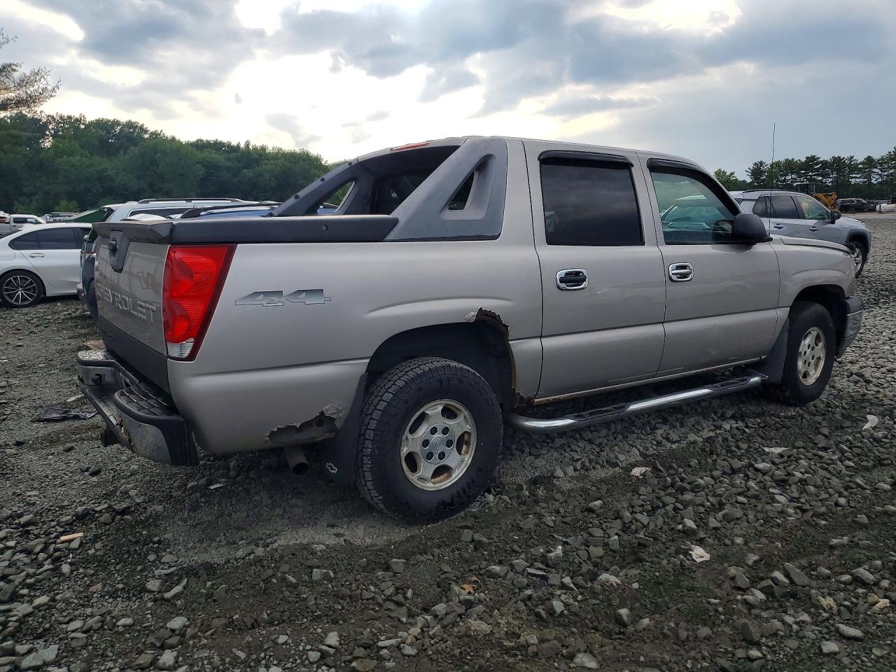 2005 Chevrolet Avalanche K1500 Silver vin: 3GNEK12Z35G215772
